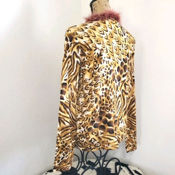AUGUST SILK Animal print faux feather detail sweater Lg mob wives - Picture 3 of 7